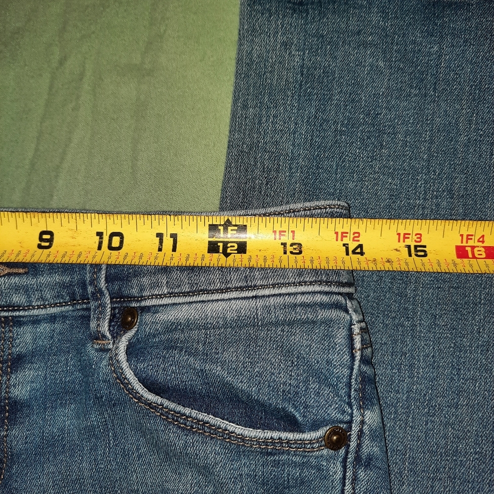 Loft / Jeans! - Picture 2 of 4